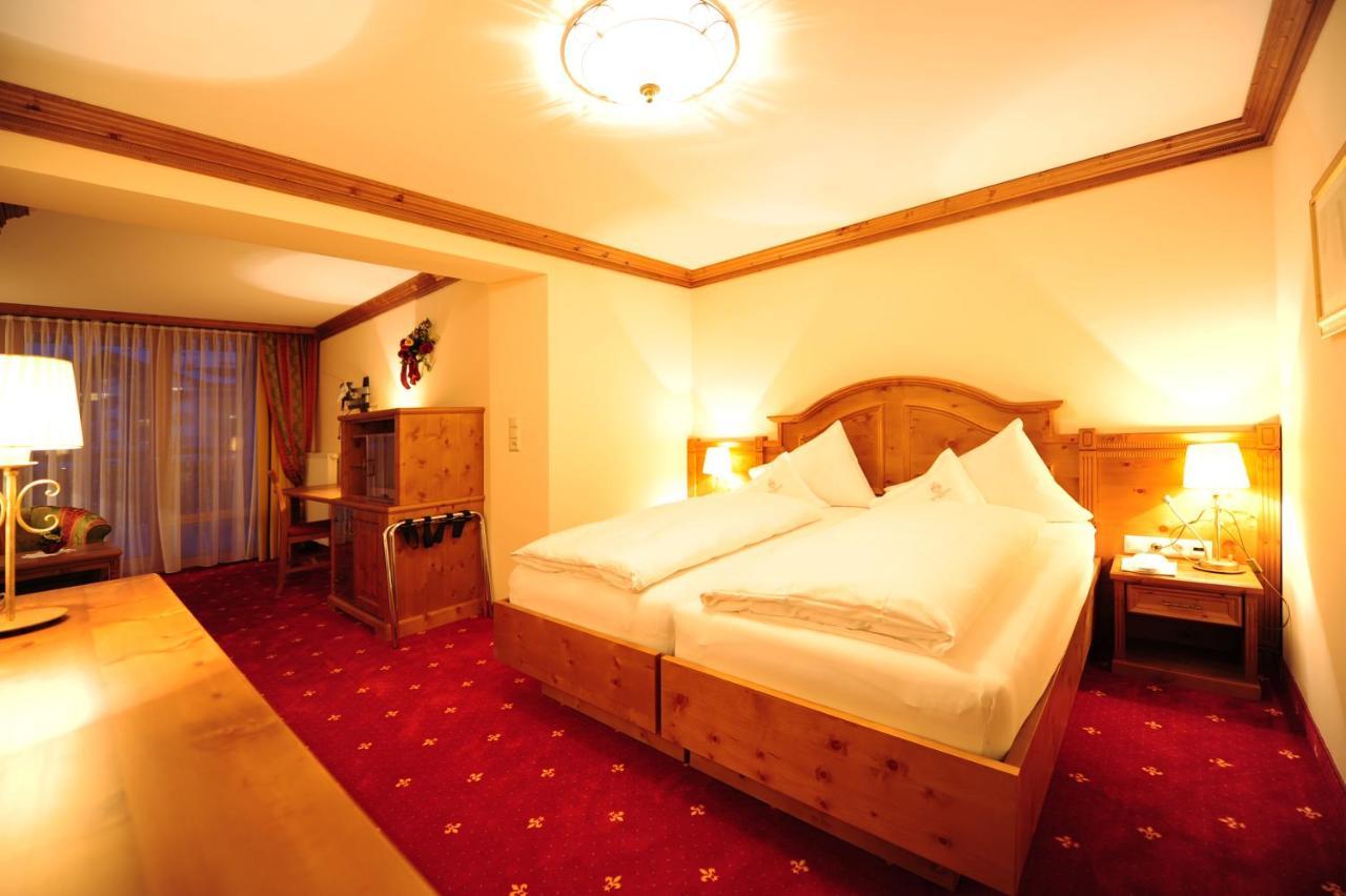 Max Hotel