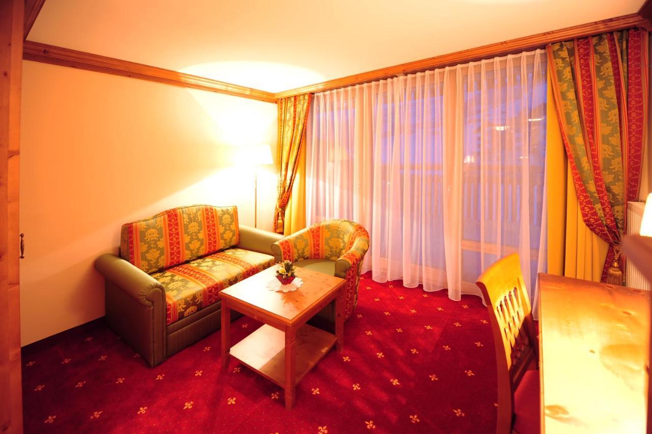 Hotel Max Serfaus