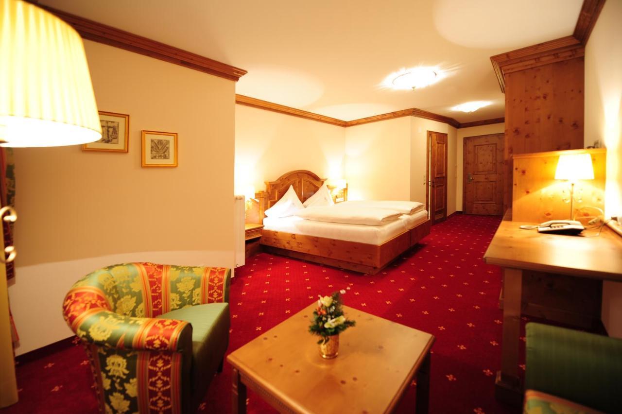 Max Hotel