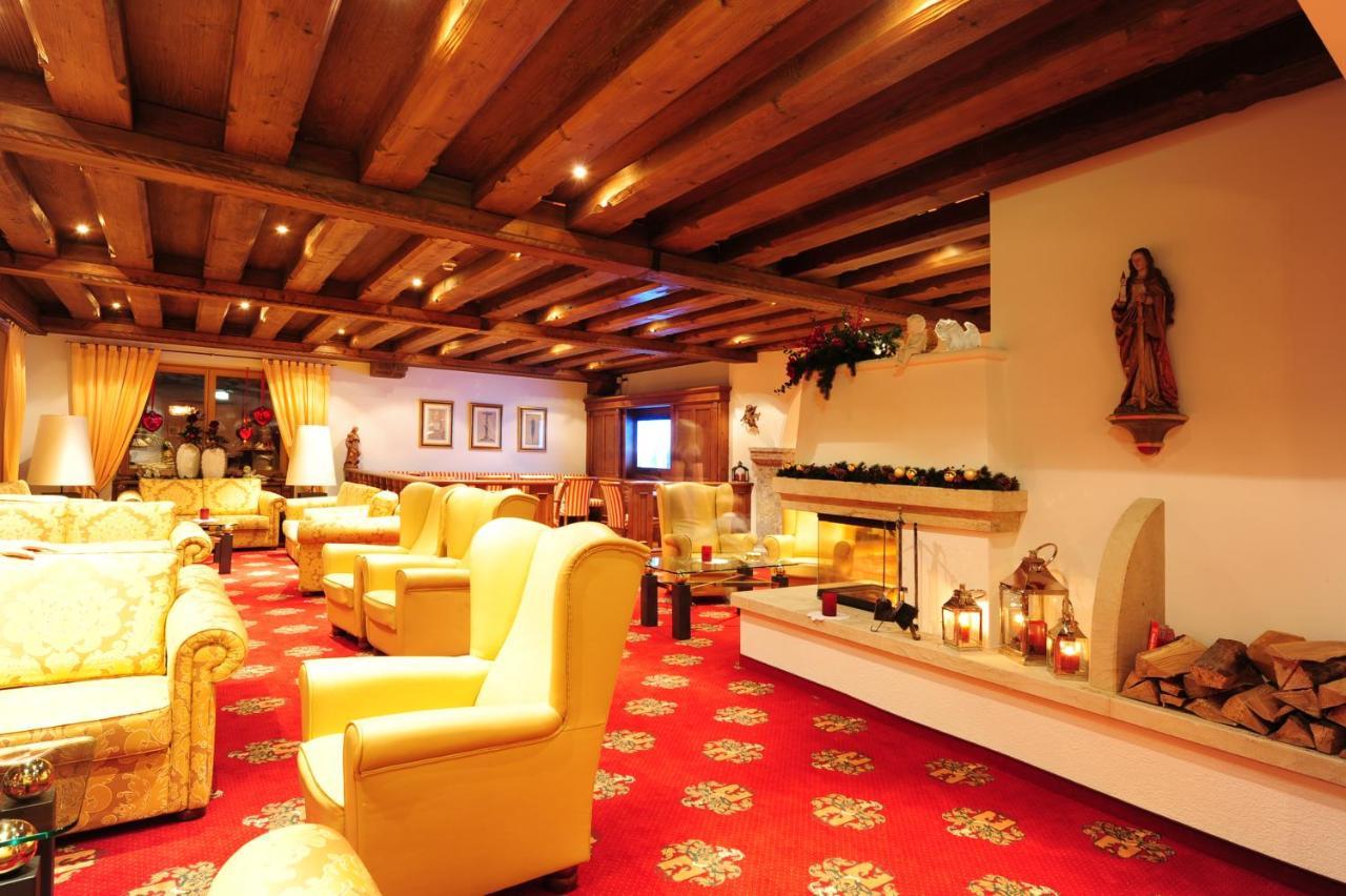 Max Hotel
