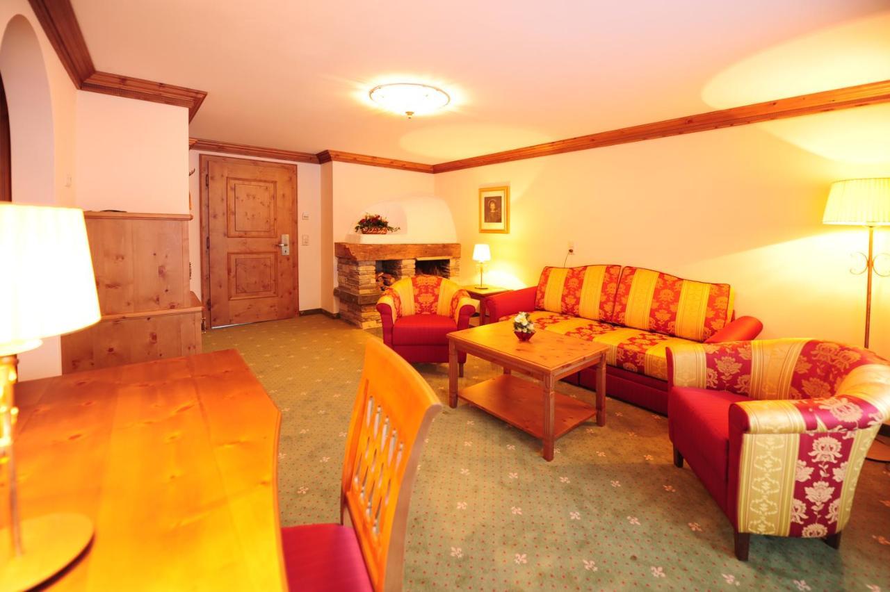 Hotel Max 4*