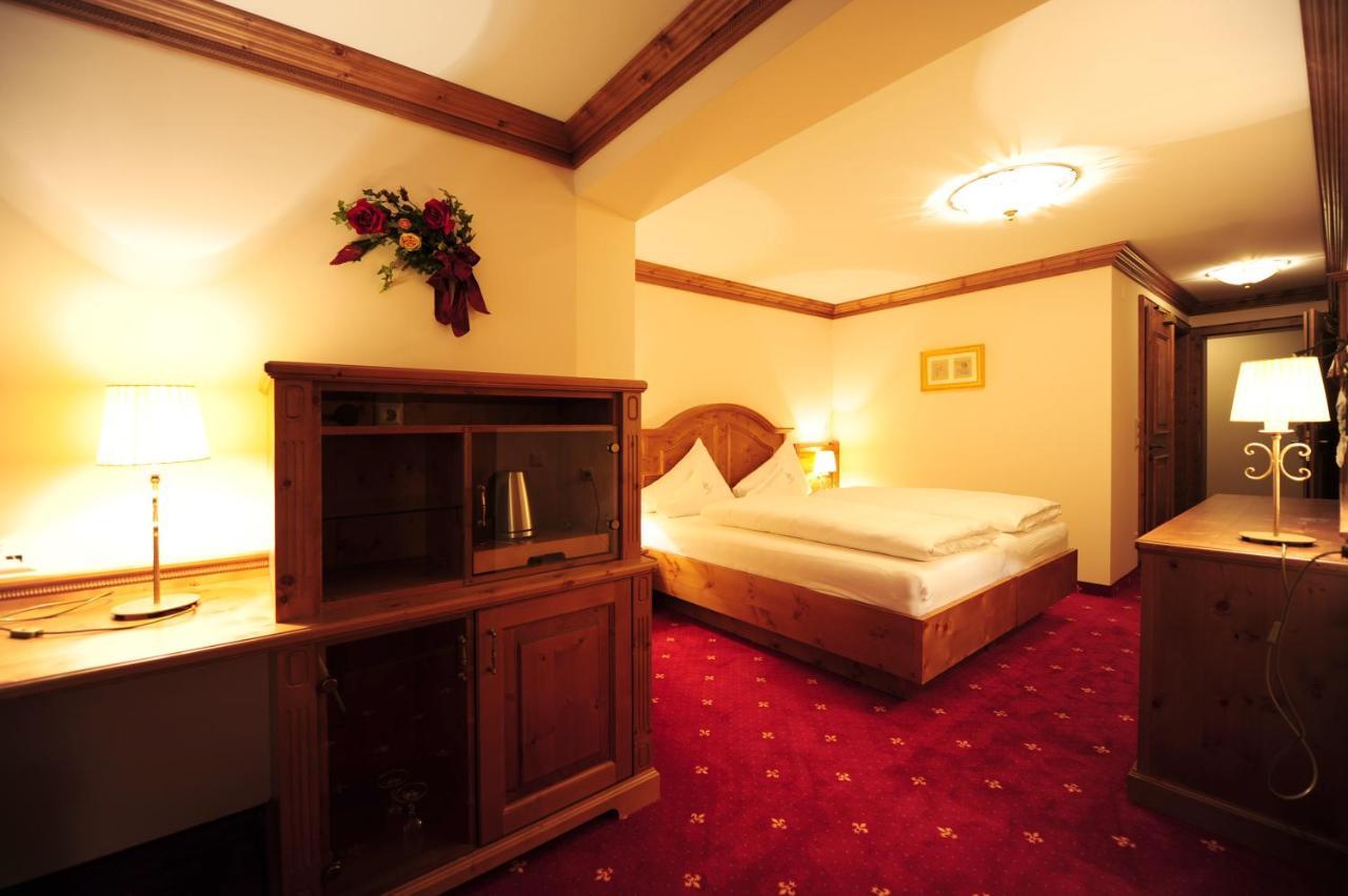 Hotel Max 4*